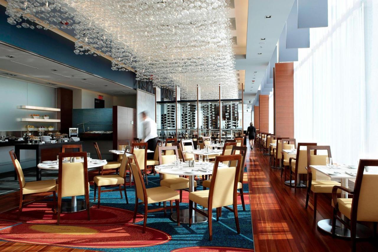 Marriott Montreal Airport In-Terminal Hotel Dorval Εξωτερικό φωτογραφία