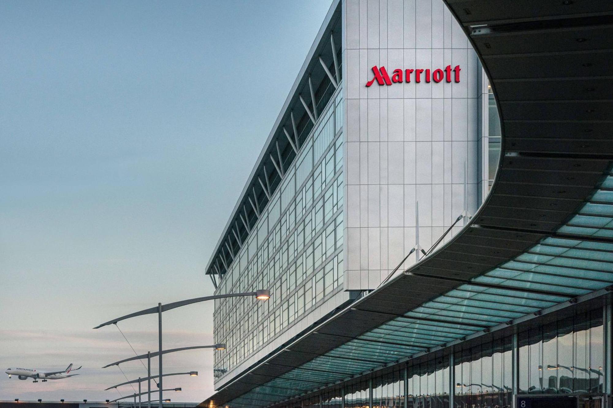 Marriott Montreal Airport In-Terminal Hotel Dorval Εξωτερικό φωτογραφία
