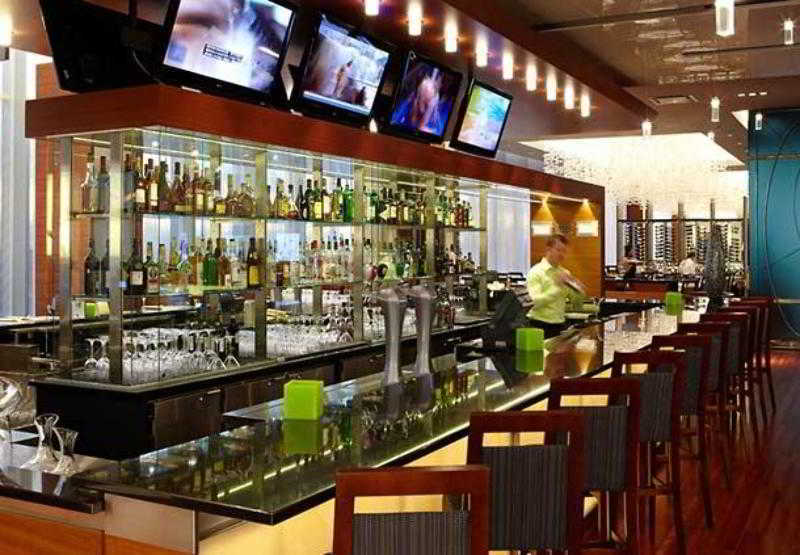 Marriott Montreal Airport In-Terminal Hotel Dorval Εξωτερικό φωτογραφία